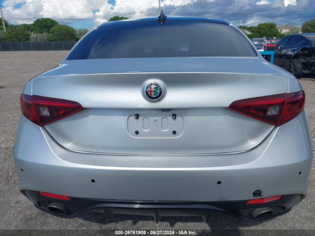 ZARFAEBN0H7551518 Alfa Romeo Giulia Rwd