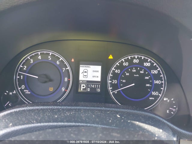 39761935 :رقم المزاد ، JN1CV6AP1BM302960 vin ، 2011 Infiniti G37 Journey مزاد بيع
