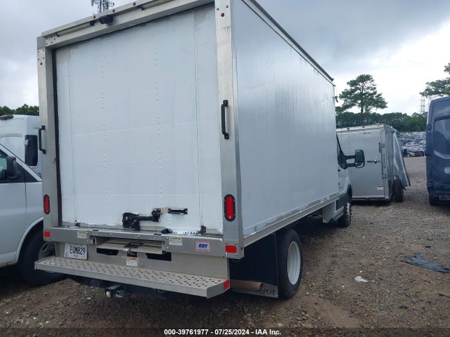 Ford Transit-350 Cab 2018 1FDBF8ZM7JKA69684 Image 4