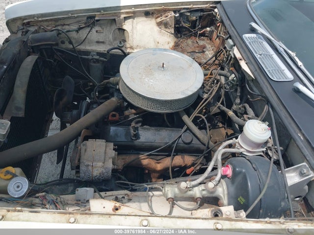 1976 JAGUAR E-PACE UG2T57931BW       Photo 9