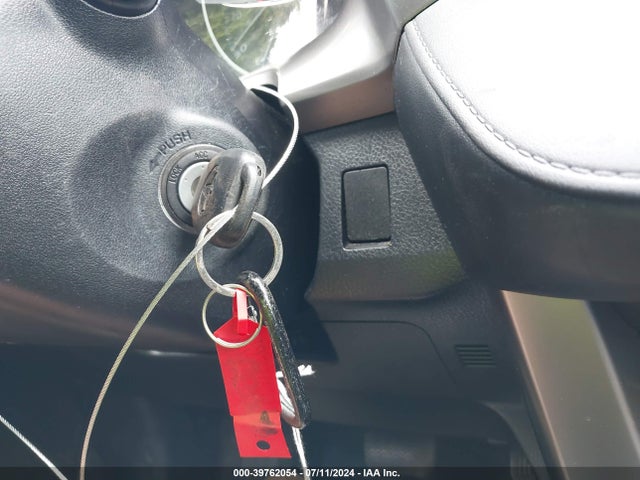 Toyota RAV4 LE 2017 JTMBFREV0HJ130298 Image 11