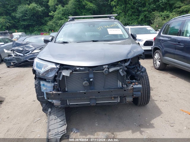 Toyota RAV4 LE 2017 JTMBFREV0HJ130298 Image 12