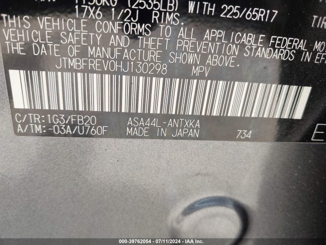 Toyota RAV4 LE 2017 JTMBFREV0HJ130298 Image 17