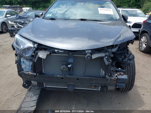 Toyota RAV4 LE 2017 JTMBFREV0HJ130298 Image 6