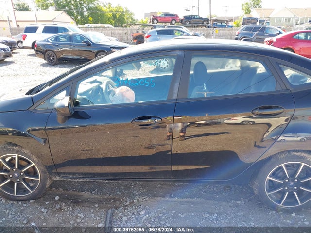 Ford FIESTA SE 2018 3FADP4BJ2JM109090 Image 15