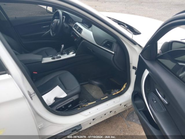 WBA3C3C51EF984791 BMW 320i Xdrive