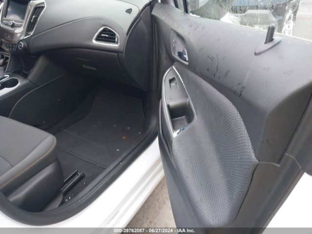 1G1BC5SM1K7119045 Chevrolet CRUZE LS
