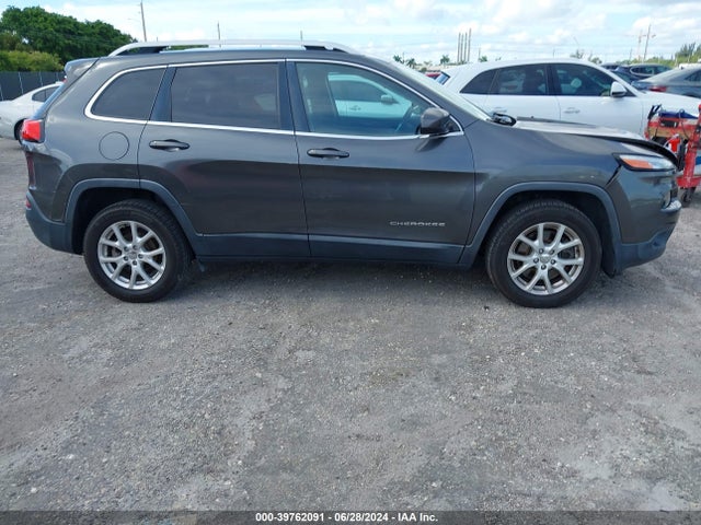 1C4PJLCB3HW541661 Jeep Cherokee Latitude Fwd