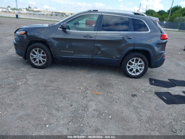 1C4PJLCB3HW541661 Jeep Cherokee Latitude Fwd