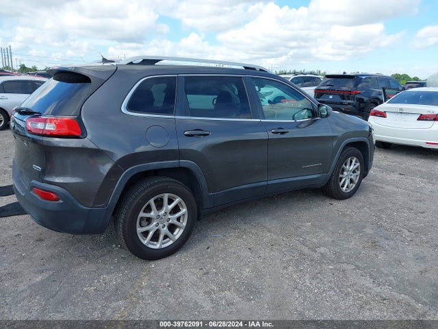 1C4PJLCB3HW541661 Jeep Cherokee Latitude Fwd