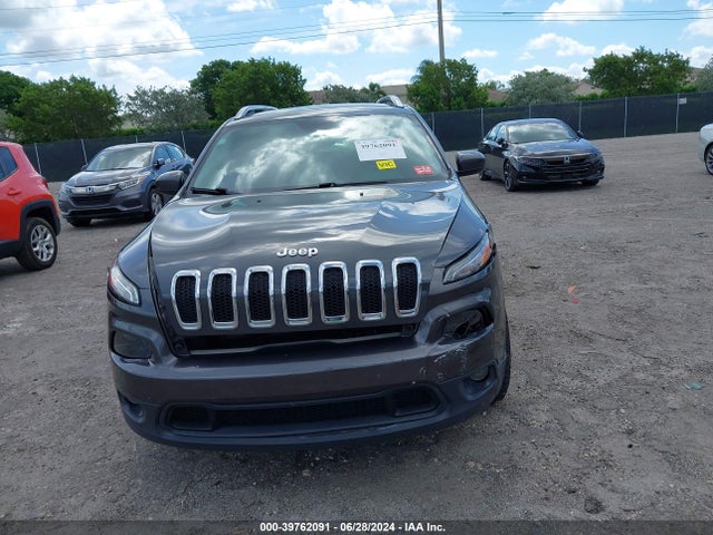 1C4PJLCB3HW541661 Jeep Cherokee Latitude Fwd