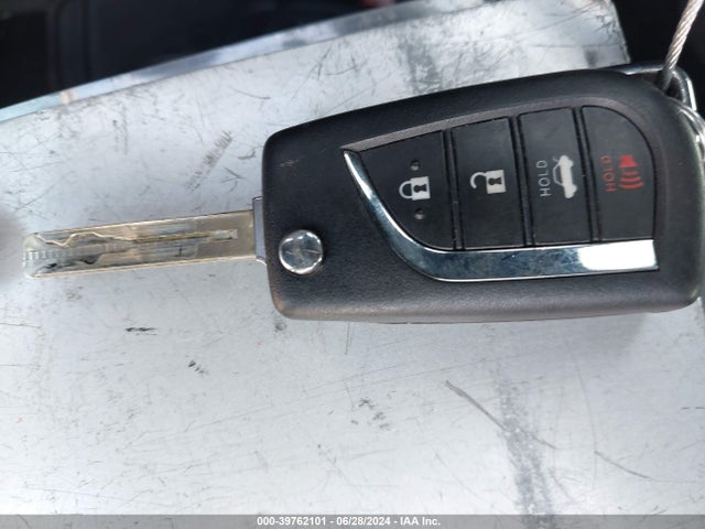 Toyota CAMRY LE 2022 4T1C11AK6NU640242 Image 11