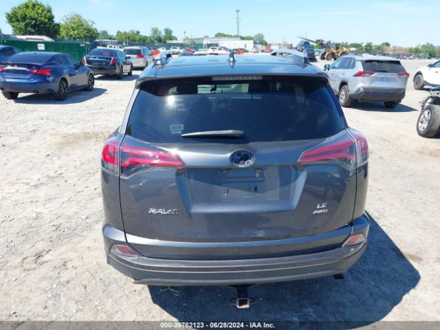 2T3BFREV3GW447086 Toyota RAV4 LE