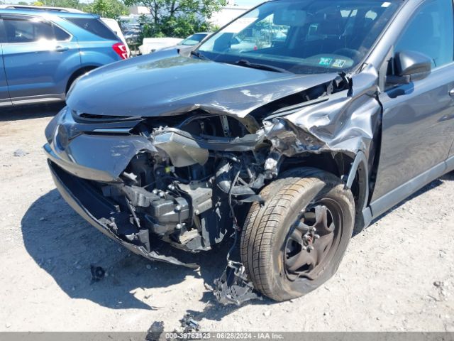 2T3BFREV3GW447086 Toyota RAV4 LE