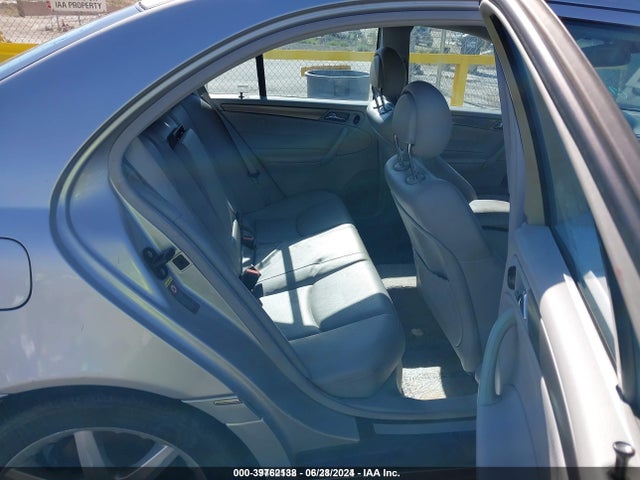 2003 MERCEDES-BENZ C-CLASS WDBRF40J03F423974 Photo 7