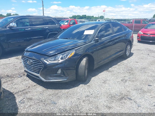 Hyundai SONATA ECO 2018 5NPE24AA1JH687704 Image 2