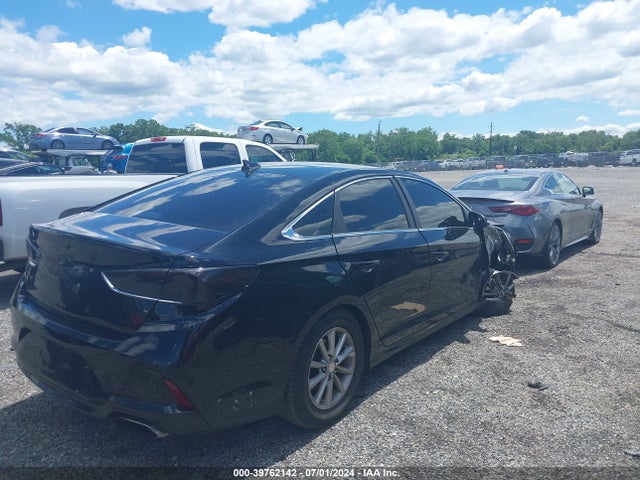 Hyundai SONATA ECO 2018 5NPE24AA1JH687704 Image 4