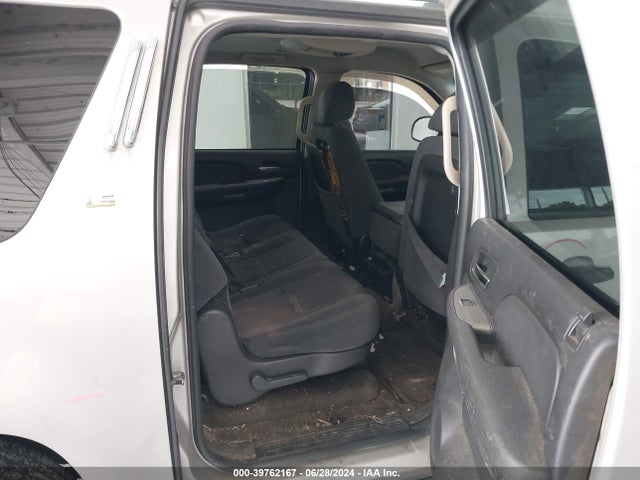 2009 CHEVROLET SUBURBAN 1GNFC16059R217039 Photo 7