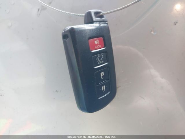 JTMYFREV8FD072785 Toyota Rav4 Limited