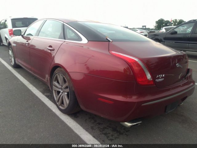2011 JAGUAR XJ SAJWA2GB9BLV12126 Photo 2