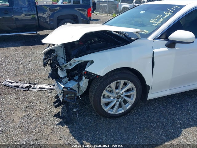 Toyota CAMRY LE 2024 4T1C11AK1RU261767 Image 6