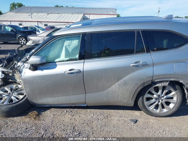 Toyota Highlander Limited 2021 5TDDZRBH9MS559130 Image 14