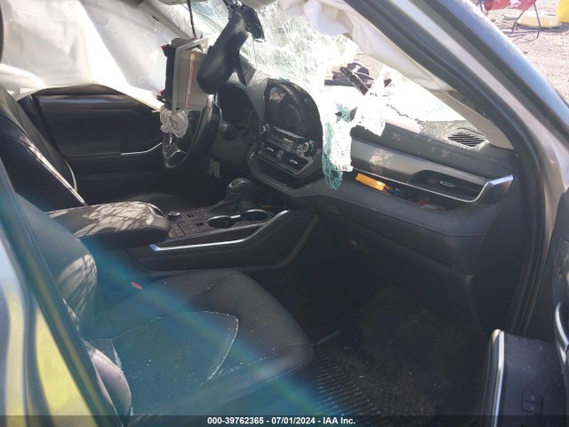 Toyota Highlander Limited 2021 5TDDZRBH9MS559130 Image 5