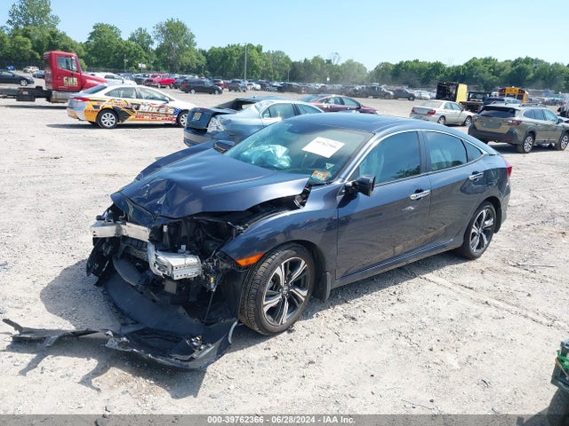 Honda Civic Touring 2017 2HGFC1F99HH658728 Image 2