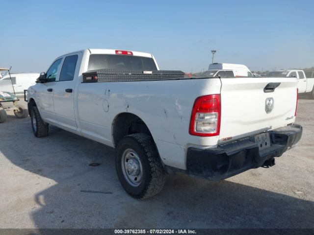 3C6UR5HJ6NG154997 RAM 2500 Tradesman  4x4 8' Box