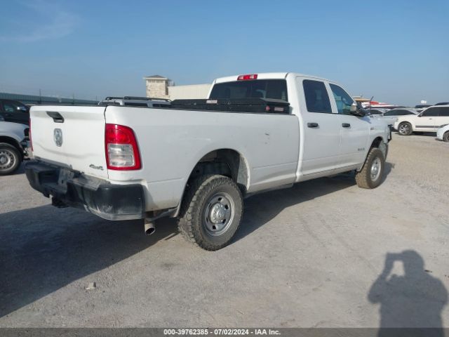 3C6UR5HJ6NG154997 RAM 2500 Tradesman  4x4 8' Box