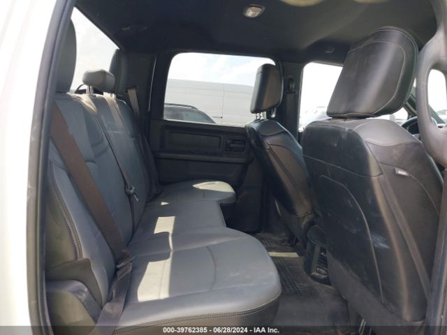 3C6UR5HJ6NG154997 RAM 2500 Tradesman  4x4 8' Box