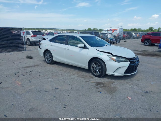 Toyota CAMRY SE 2015 4T1BF1FK5FU050704 zdjęcie główne