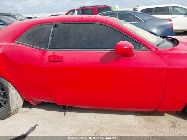 2C3CDYBT7EH185517 Dodge Challenger R/t