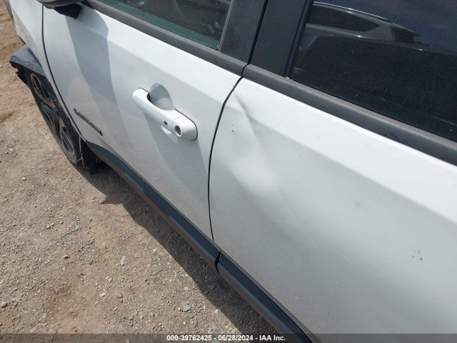 ZACCJABB4JPH82085 Jeep Renegade Altitude Fwd