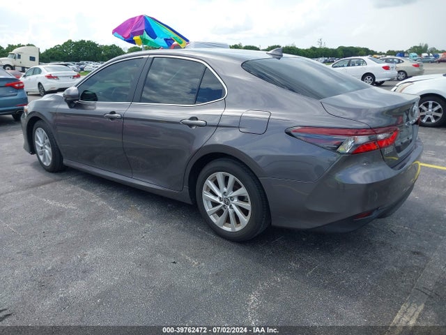 Toyota CAMRY LE 2023 4T1C11AK0PU743904 Image 3