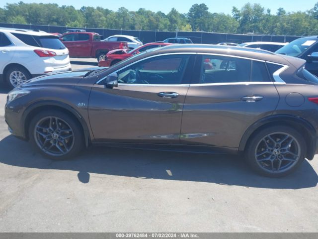 SJKCH5CP9HA023677 Infiniti Qx30 Premium