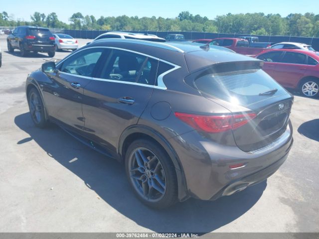 SJKCH5CP9HA023677 Infiniti Qx30 Premium