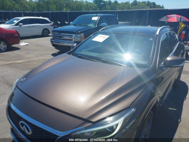 SJKCH5CP9HA023677 Infiniti Qx30 Premium