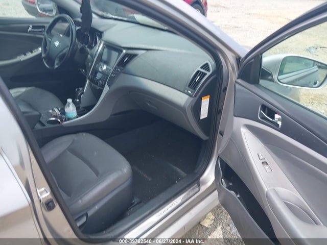 Hyundai Sonata Hybrid Limited 2014 KMHEC4A43EA103741 Image 5