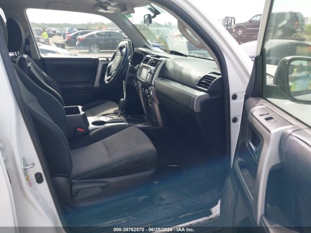 JTEZU5JR1H5151851 Toyota 4RUNNER SR5