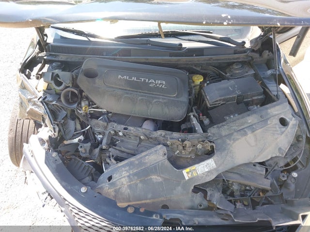 1C3CCCBB5FN615146 Chrysler 200 S