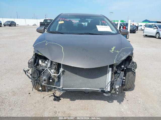 Toyota COROLLA LE 2018 2T1BURHE6JC005535 Image 13