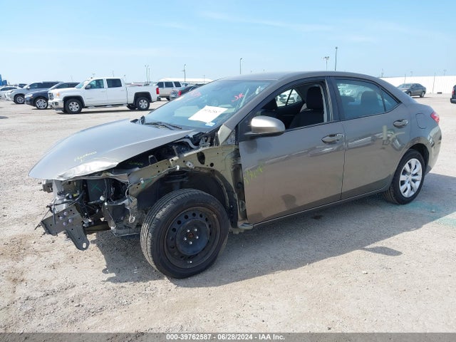 Toyota COROLLA LE 2018 2T1BURHE6JC005535 Image 2