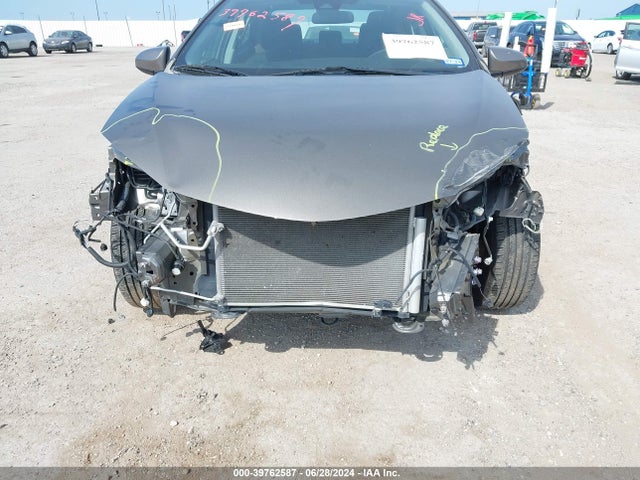 Toyota COROLLA LE 2018 2T1BURHE6JC005535 Image 6