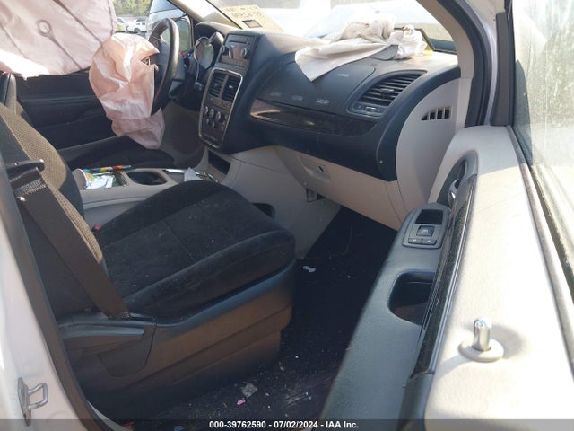 2C4RDGCG8ER120204 Dodge Grand Caravan Sxt