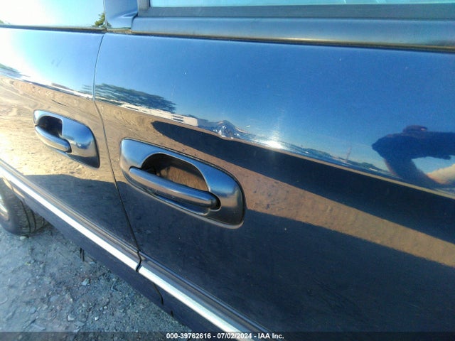 Продаж на аукціоні авто 2003 Chrysler Town & Country Limited, vin: 2C8GP64L73R301763, номер лоту: 39762616