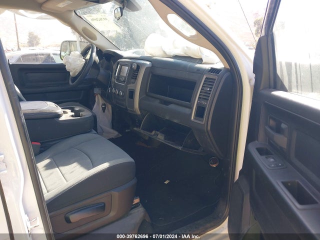 1C6RR6FG4NS169980 RAM 1500 Classic Tradesman Quad Cab 4x2 6'4 Box