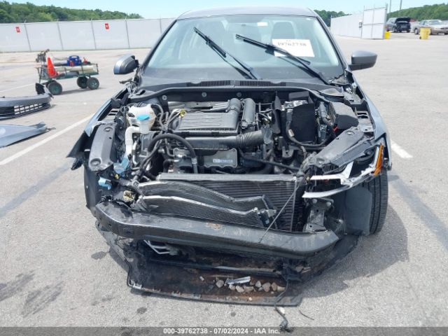 3VW2B7AJ4HM360915 Volkswagen Jetta 1.4t S