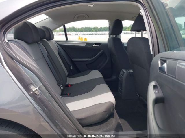 3VW2B7AJ4HM360915 Volkswagen Jetta 1.4t S