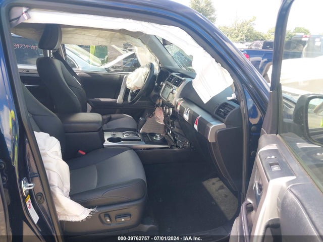 Toyota 4runner Sr5 Premium 2019 JTEBU5JRXK5675671 Image 5